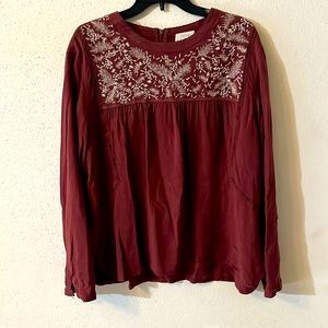 Wrap embroidered detail too